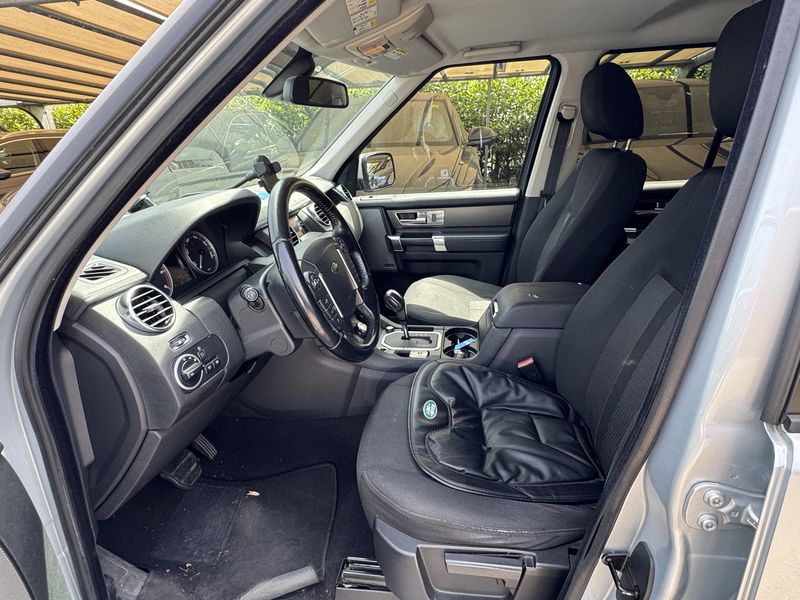 Land Rover Discovery 4 3.0 TD V6 TDV6 SE — zdjęcie 10
