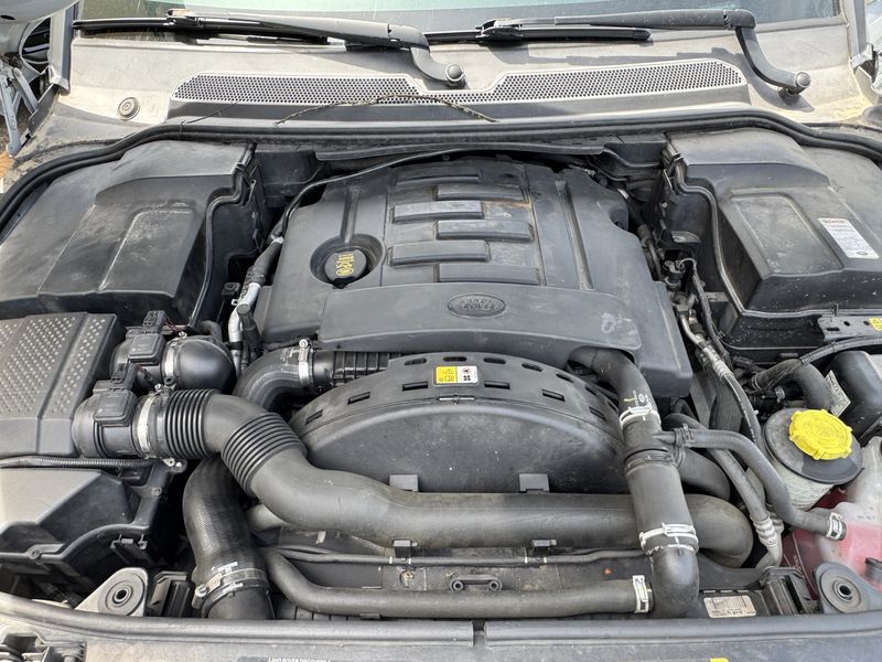 Land Rover Discovery 4 3.0 TD V6 TDV6 SE — zdjęcie 8