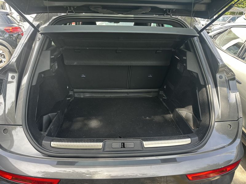 DS Automobiles DS7 1.5 Blue-HDi Bastille + — zdjęcie 9