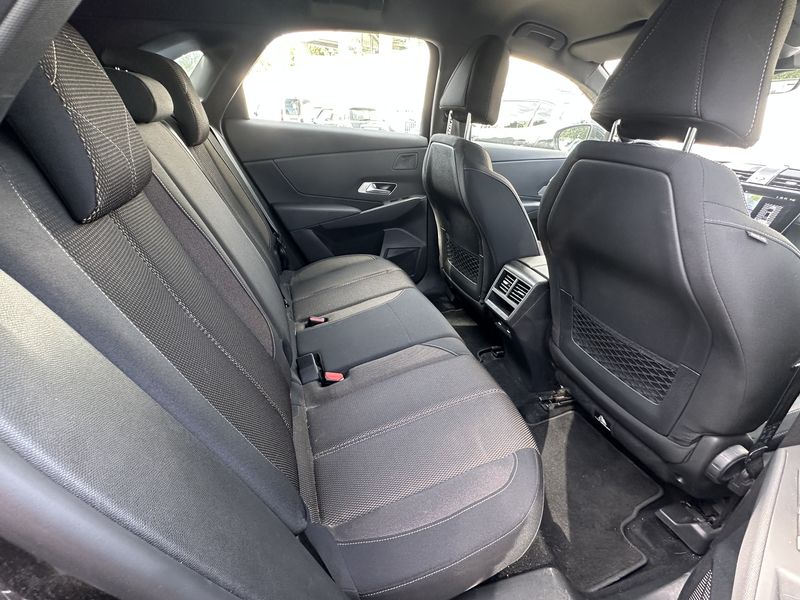 DS Automobiles DS7 1.5 Blue-HDi Bastille + — zdjęcie 13
