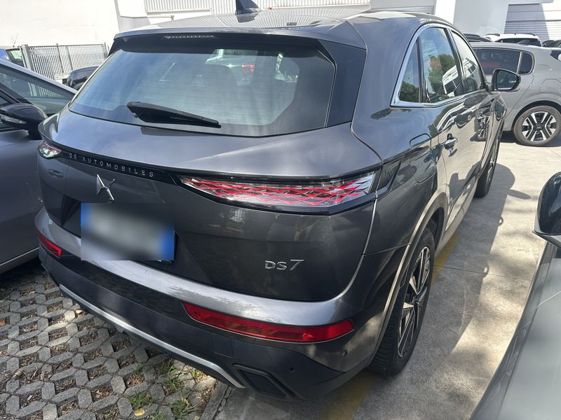 DS Automobiles DS7 1.5 Blue-HDi Bastille + — zdjęcie 5