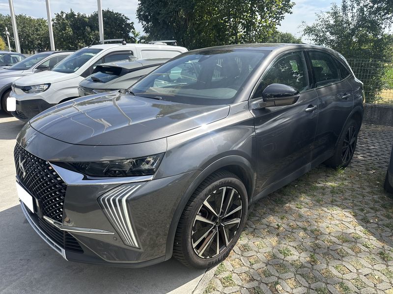 DS Automobiles DS7 1.5 Blue-HDi Bastille + — zdjęcie 2