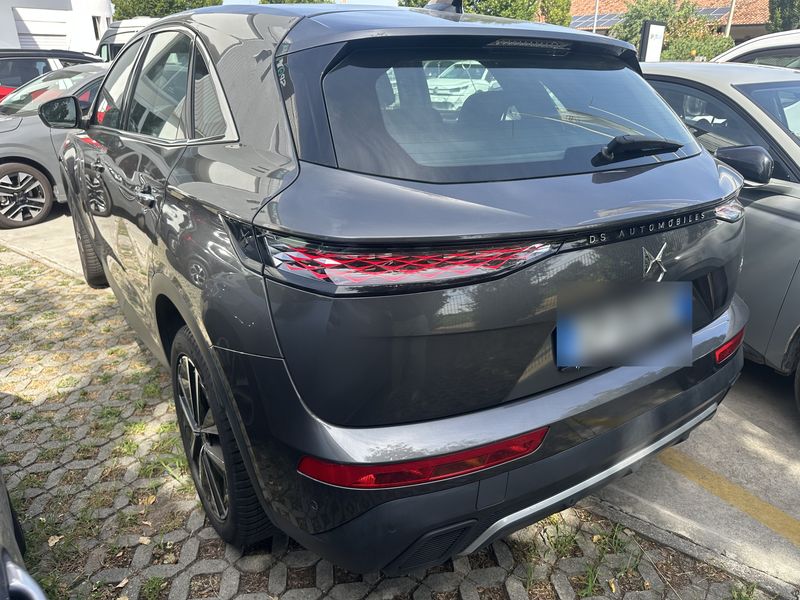 DS Automobiles DS7 1.5 Blue-HDi Bastille + — zdjęcie 3