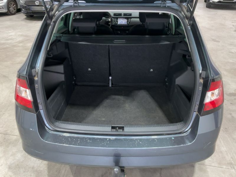 Skoda Fabia 1.0 TSI Clever — zdjęcie 10