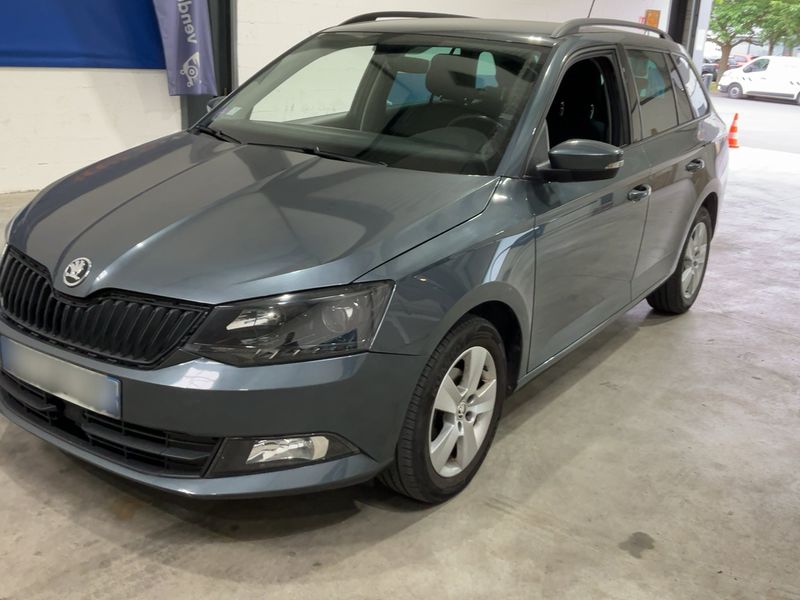 Skoda Fabia 1.0 TSI Clever — zdjęcie 2