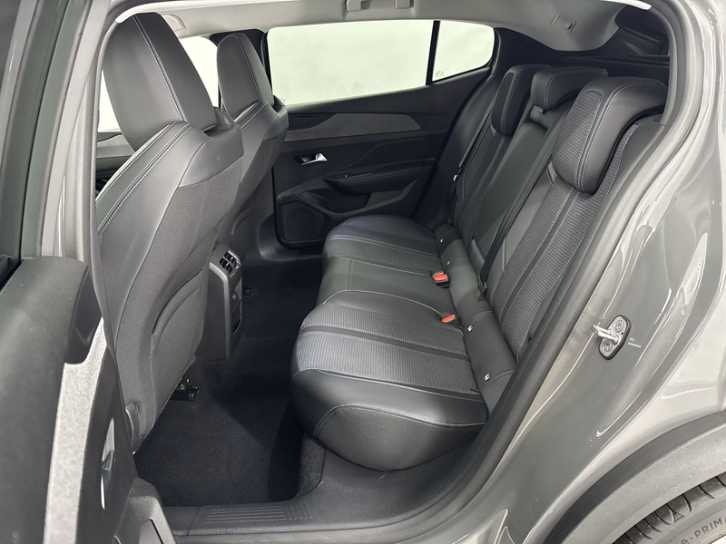 Peugeot 408 1.2 Mild-Hybrid Allure — zdjęcie 7