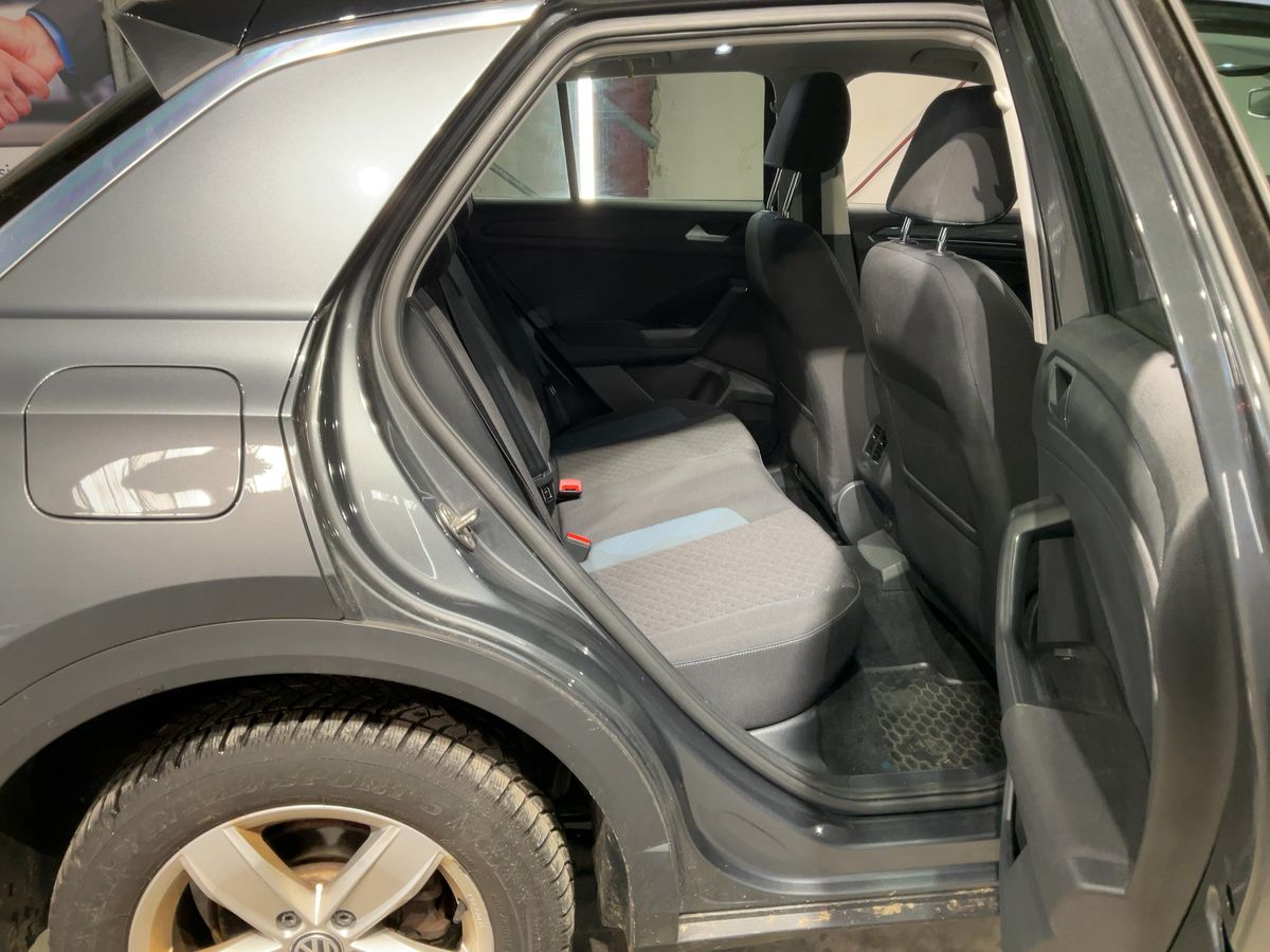 Volkswagen T-Roc 2019 — photo 20