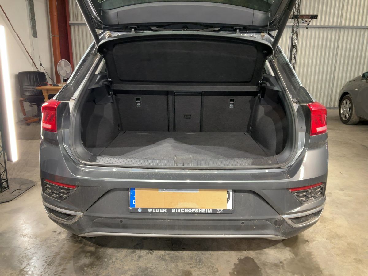 Volkswagen T-Roc 2019 — photo 16