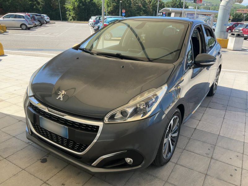 Peugeot 208 1.6 Blue-HDi Allure 2016 – снимка 1
