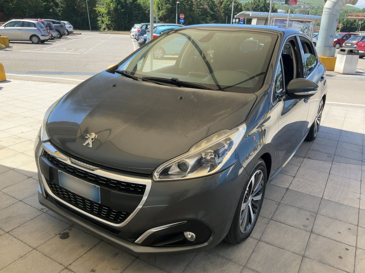 Peugeot 208 2016