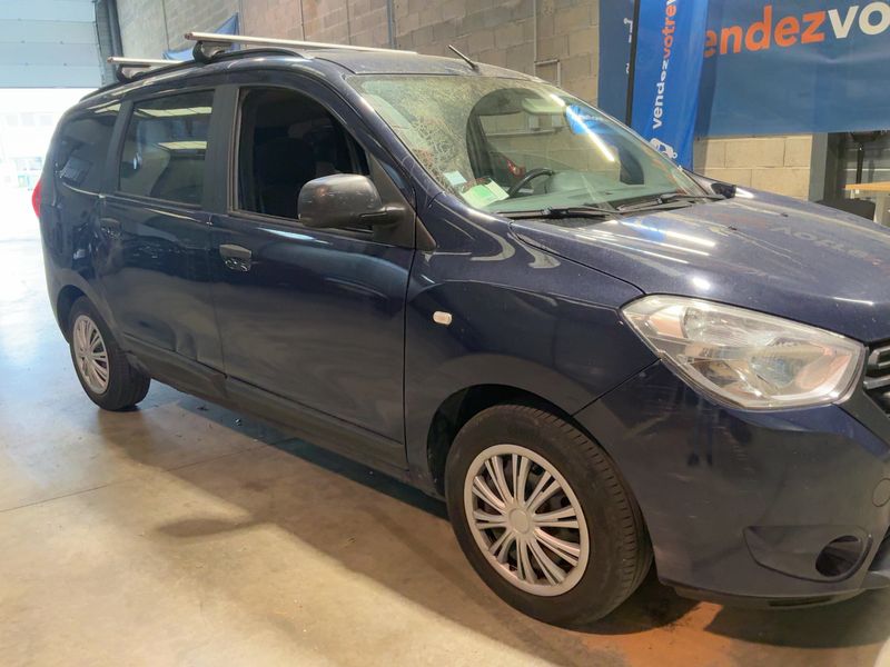 Dacia Lodgy 1.6 SCe Silver Line — zdjęcie 8