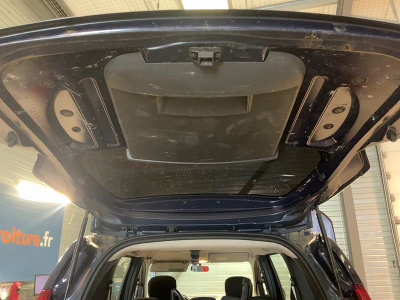 Dacia Lodgy 1.6 SCe Silver Line — zdjęcie 10