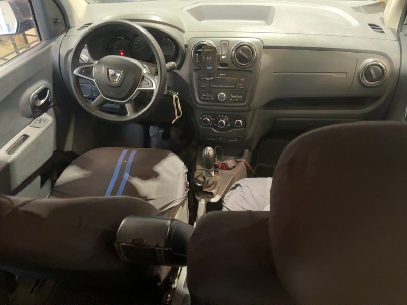 Dacia Lodgy 1.6 SCe Silver Line — zdjęcie 12