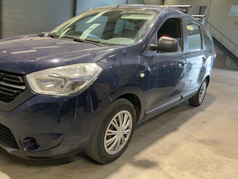 Dacia Lodgy 1.6 SCe Silver Line — zdjęcie 2
