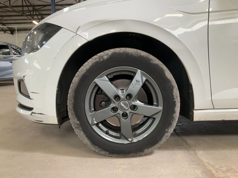 Volkswagen Polo 1.6 TDI Trendline 2018 – снимка 3