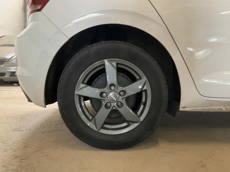 Volkswagen Polo 1.6 TDI Trendline 2018 – снимка 9