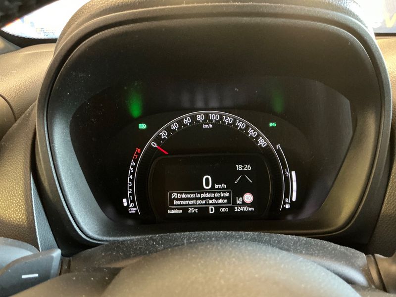 Toyota Aygo X 1.0 VVT-i Collection — zdjęcie 13