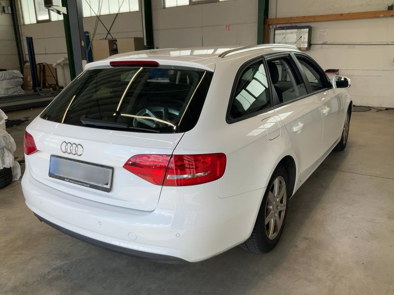 Audi A4 2.0 TDI Attraction — zdjęcie 6