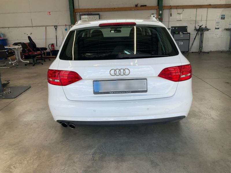Audi A4 2.0 TDI Attraction — zdjęcie 5