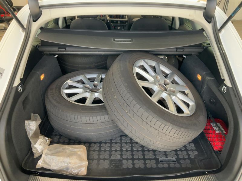 Audi A4 2.0 TDI Attraction — zdjęcie 10