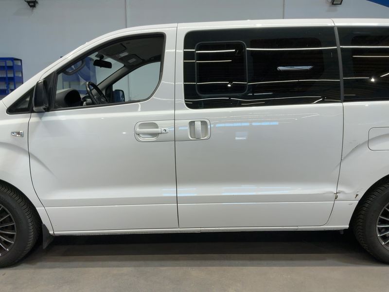 Hyundai H1 2.5 CRDi Travel Trend — zdjęcie 4