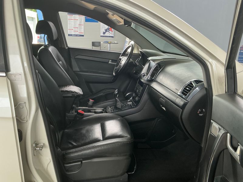 Chevrolet Captiva 2.2 Diesel D LTZ 4WD — zdjęcie 3