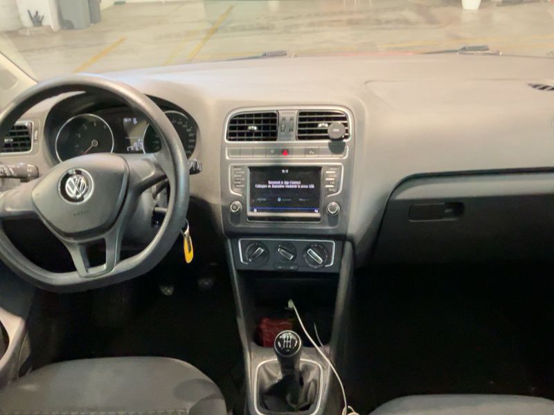 Volkswagen Polo 1.0 Comfortline 2017 – снимка 17