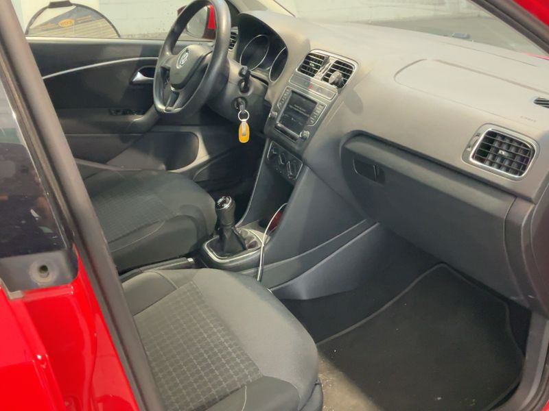 Volkswagen Polo 1.0 Comfortline 2017 – снимка 16