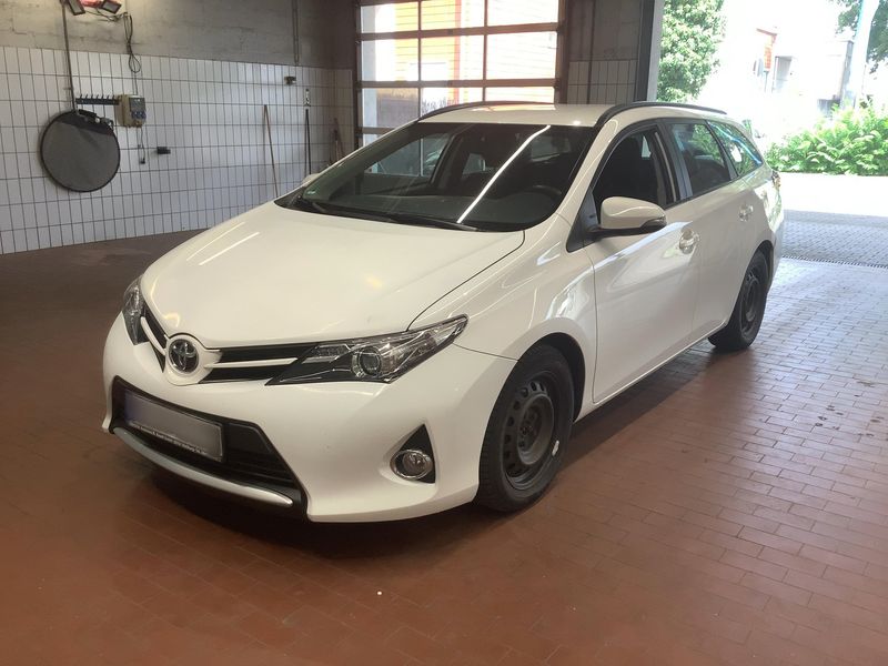 Toyota Auris Touring Sports 1.4 Turbodiesel Cool