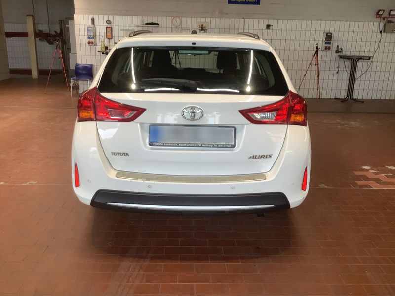 Toyota Auris Touring Sports 1.4 Turbodiesel Cool — zdjęcie 5