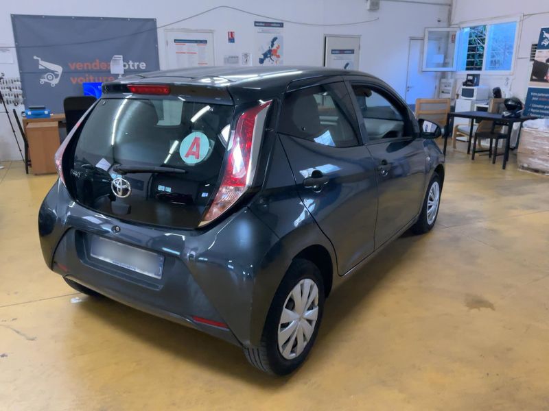 Toyota Aygo 1.0 X — zdjęcie 6