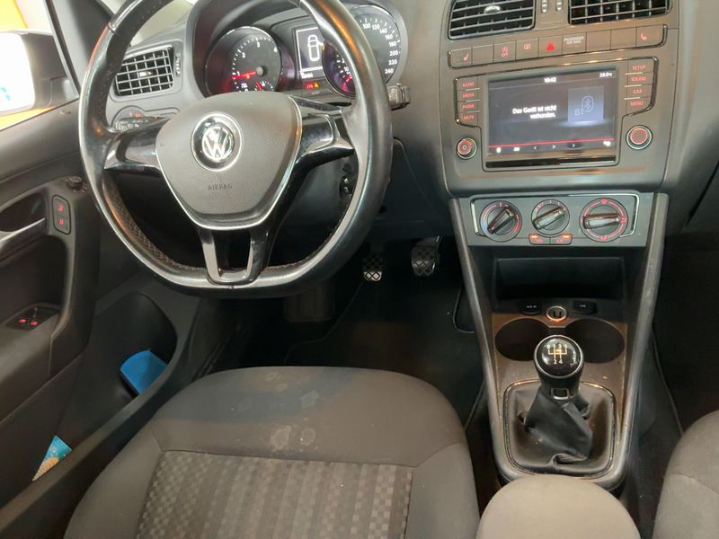 Volkswagen Polo 1.4 TDI Trendline BlueMotion Tech 2015 – снимка 17