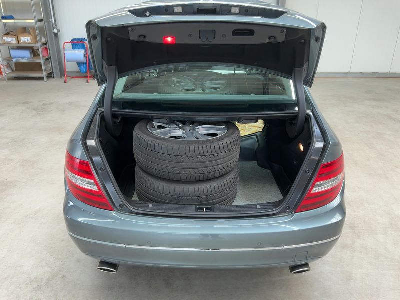Mercedes-Benz C-Klasse C 300 CDI 4Matic BlueEfficiency Avantgarde 2011 – снимка 16