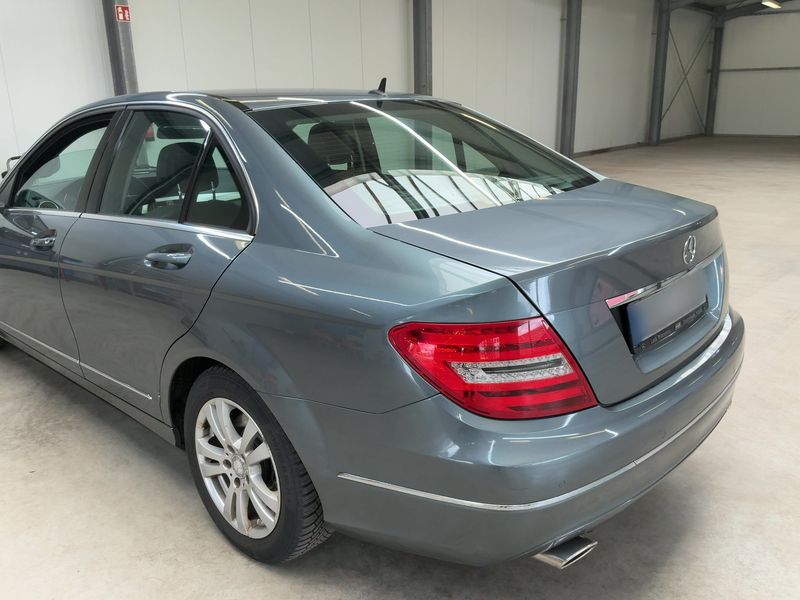 Mercedes-Benz C-Klasse C 300 CDI 4Matic BlueEfficiency Avantgarde 2011 – снимка 6