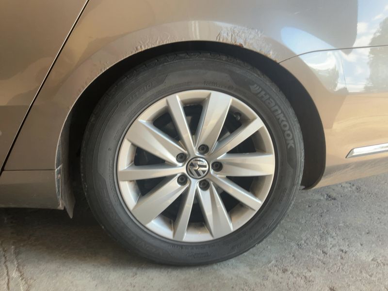 Volkswagen Passat 2.0 TDI Comfortline BlueMotion Tech 2011 – снимка 5