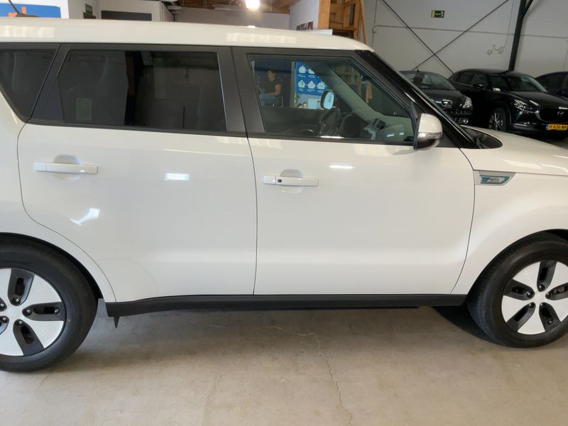 Kia Soul electric drive 81 kW EV Play — zdjęcie 7