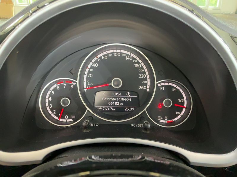 Volkswagen Beetle 1.2 TSI Cup BlueMotion Tech — zdjęcie 13