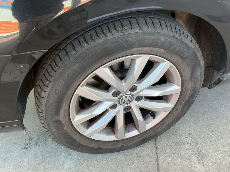 Volkswagen Passat 1.6 TDI Edition BlueMotion Tech 2016 – снимка 9