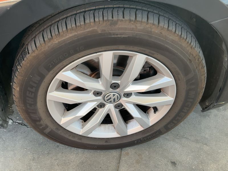 Volkswagen Passat 1.6 TDI Edition BlueMotion Tech 2016 – снимка 11