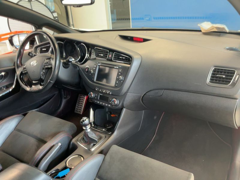 Kia pro_cee'd 1.6 TGDI GT 1st Edition — zdjęcie 12