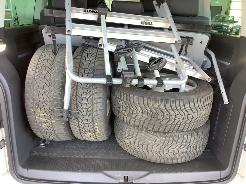 Volkswagen T5 Multivan 2.0 TDI Edition 25 — zdjęcie 10