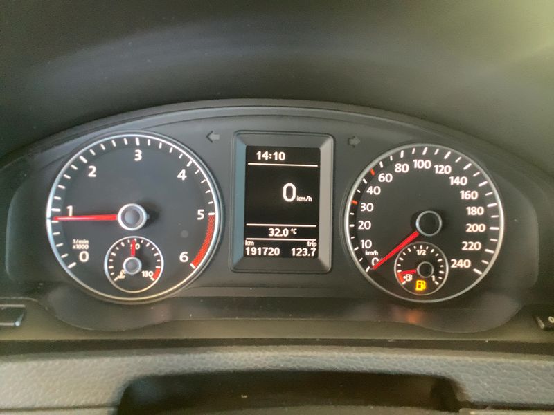 Volkswagen T5 Multivan 2.0 TDI Edition 25 — zdjęcie 13