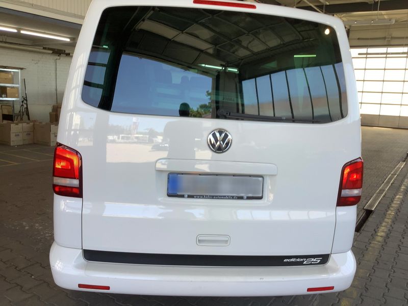 Volkswagen T5 Multivan 2.0 TDI Edition 25 — zdjęcie 5