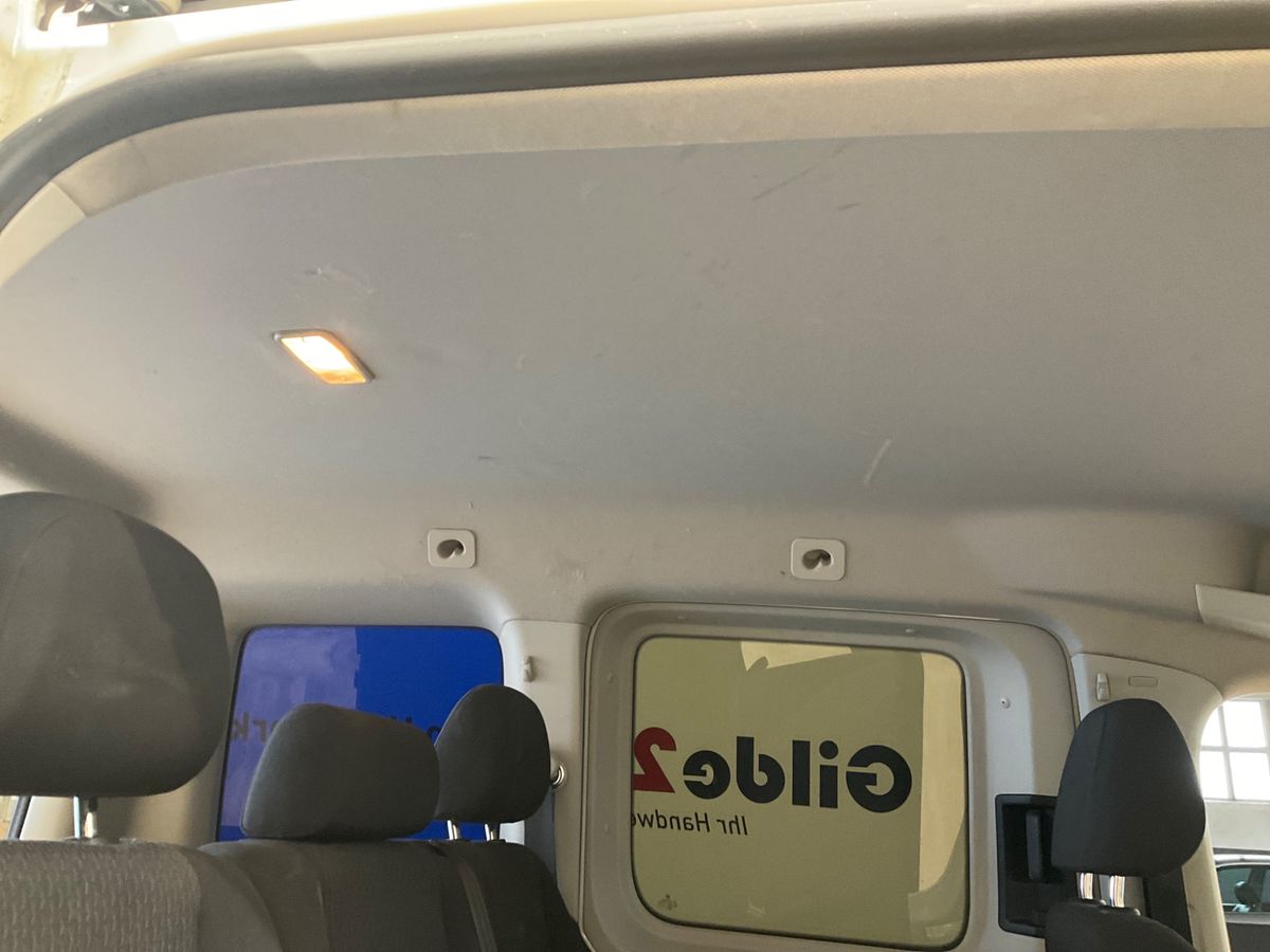 Volkswagen Caddy 2019 — photo 22