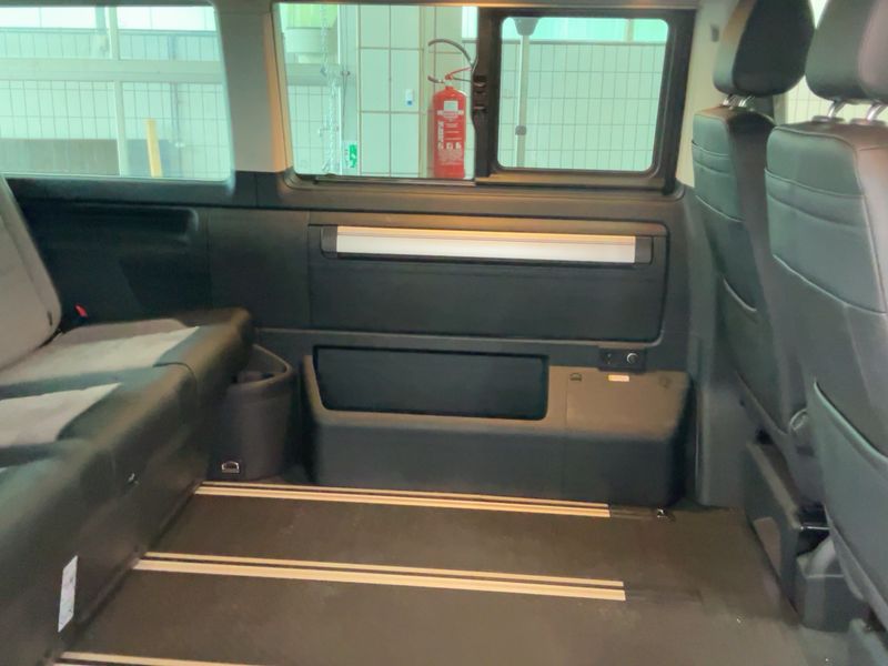 Volkswagen T6 California 2.0 TDI Beach Tour FWD — zdjęcie 14