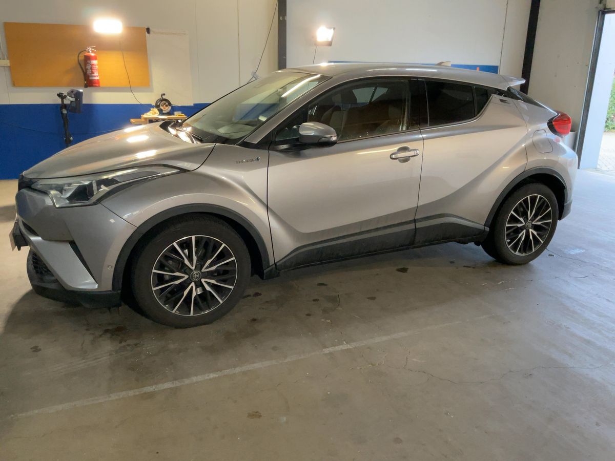 Toyota C-HR d'occasion