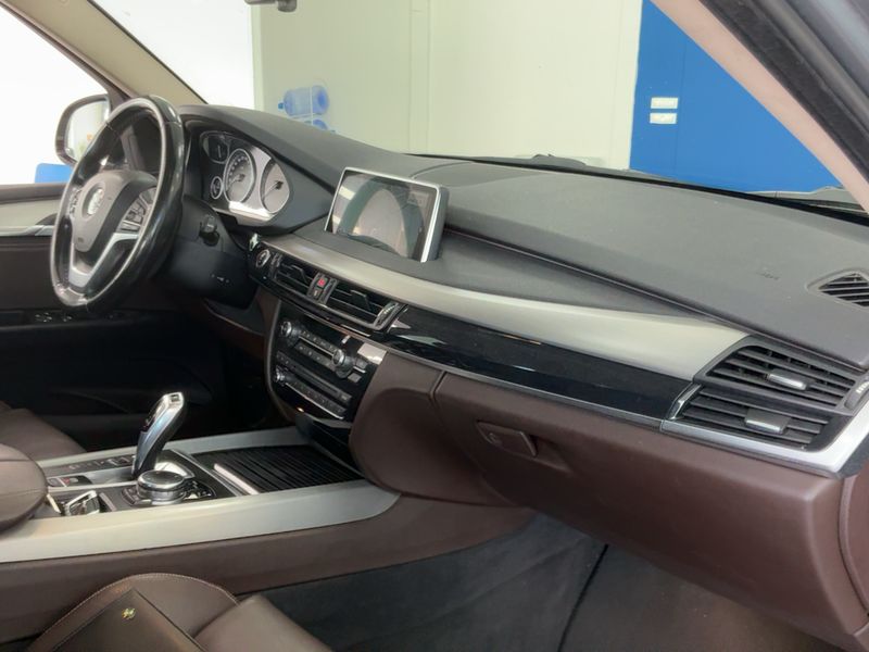BMW X5 xDrive 30d — zdjęcie 12
