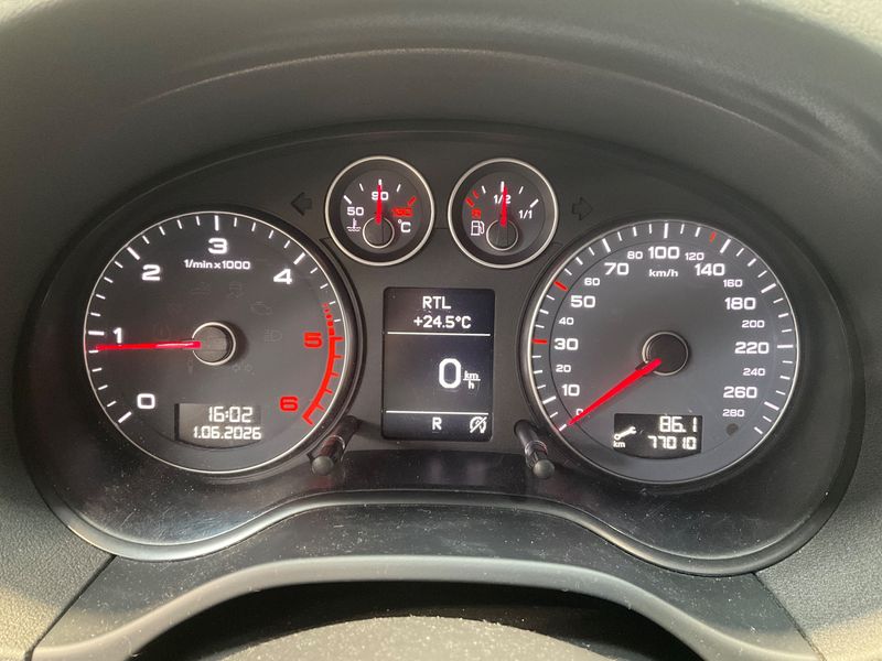 Audi A3 2.0 TDI S line Sportpaket plus — zdjęcie 13