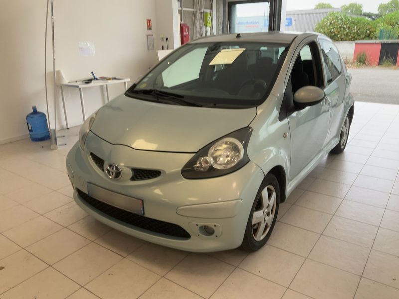 Toyota Aygo 1.0 Sport — zdjęcie 1
