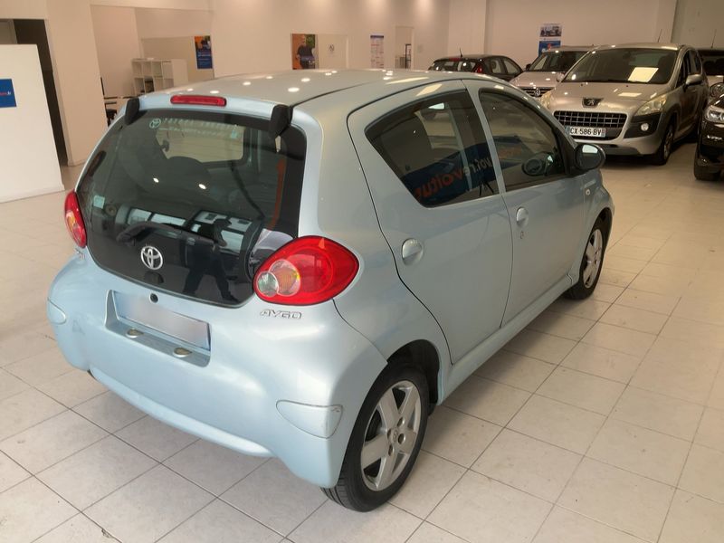 Toyota Aygo 1.0 Sport — zdjęcie 6